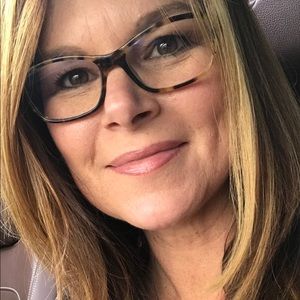 Meet your Posher, Jerri anne